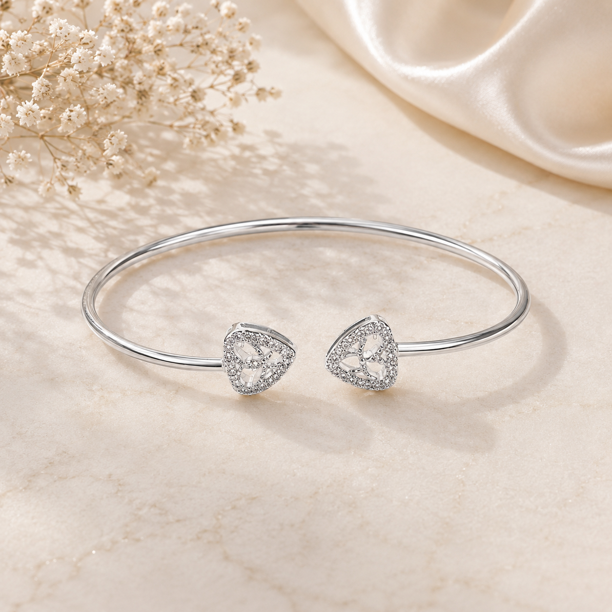 Silver Clover Twist Kada